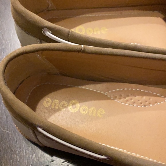 Women’s Boat Shoes 8.5 - Picture 3 of 4